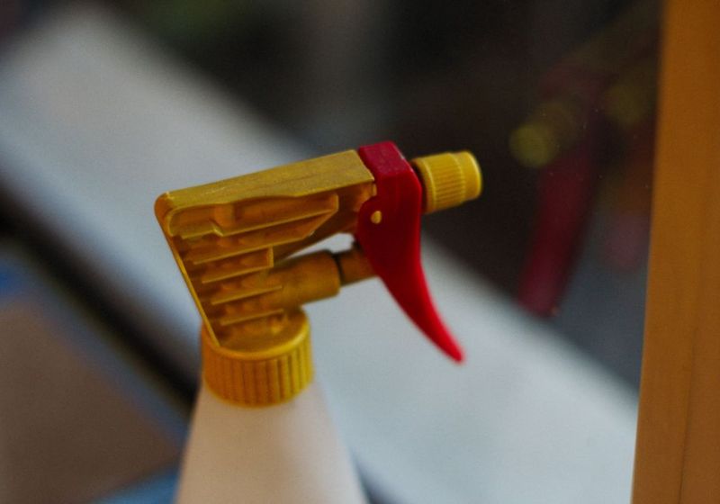 Glass Spray Bottles for Homemade Cleaners