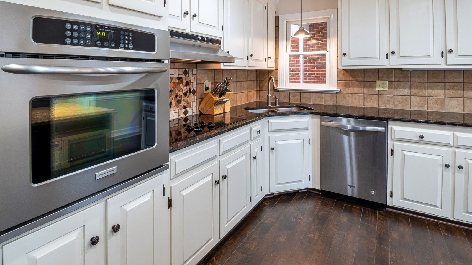 Kitchen Cabinet Replacement vs Refacing: Cost and Which Is Worth It