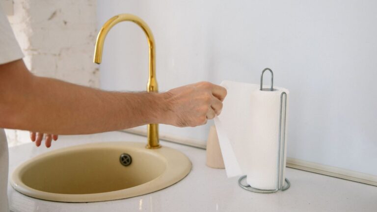 How to Deep Clean Your Kitchen in One Afternoon