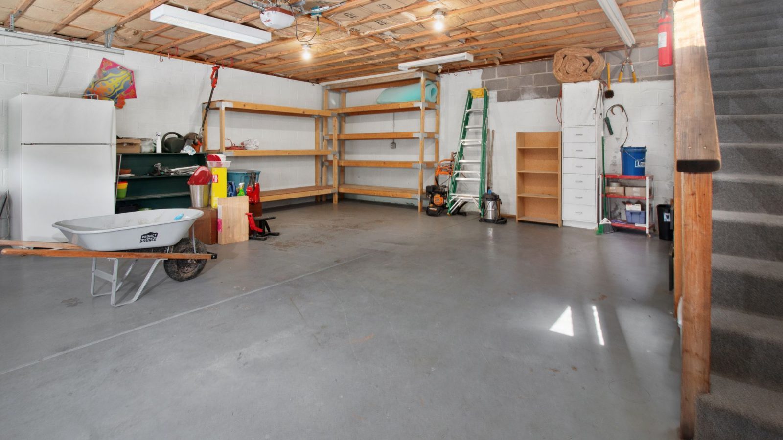 How to Organize a Garage Without Spending a Fortune